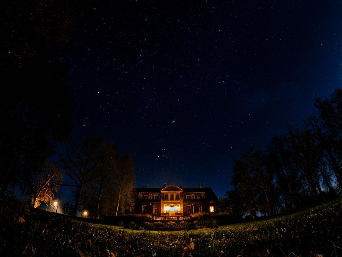 Piena muiža - Berghof Hotel&SPA Sieksate Buitenkant foto
